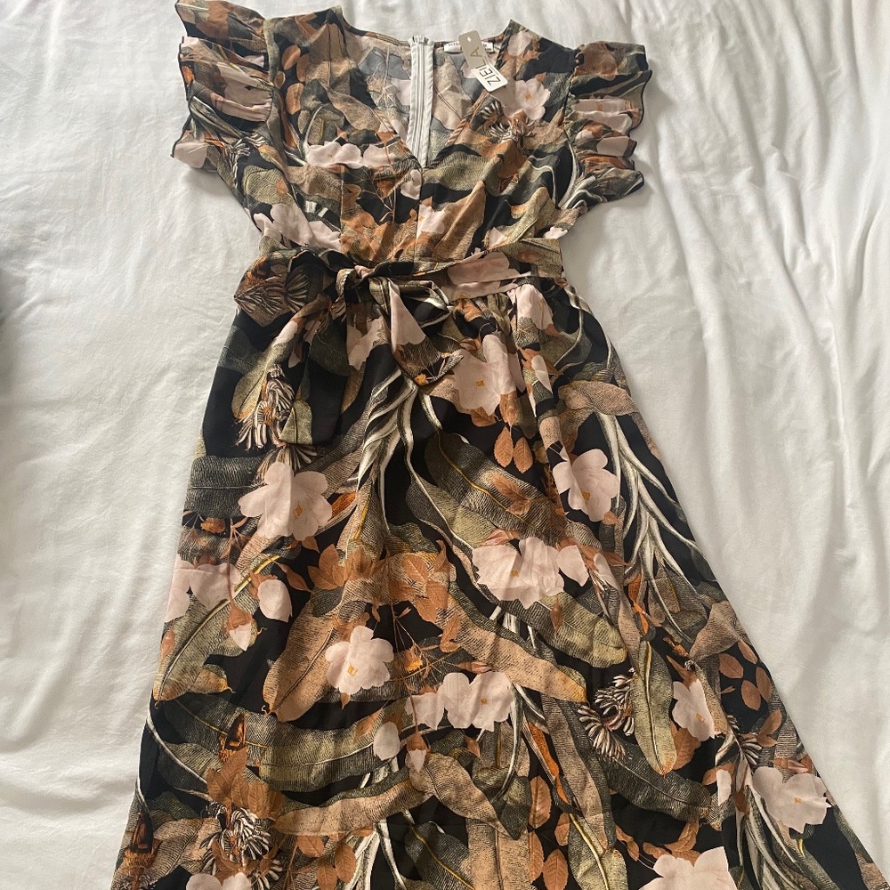Womens Dress NWT Size M